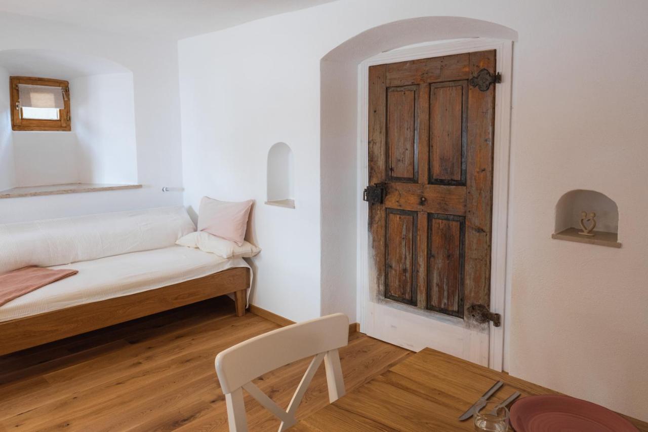 Historische Wohnung Mit Gehobenem Ambiente Walting Exterior photo
